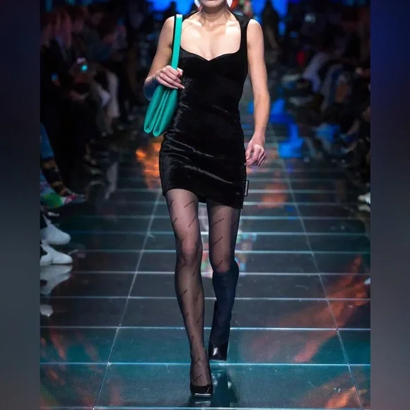 BALENCIAGA Velvet Sweetheart Neckline Mini Black Dress FR 38 - Picture 2 of 4